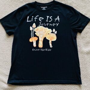 Chemistry Mushroom Black Short Sleeve T-Shirt Size Medium